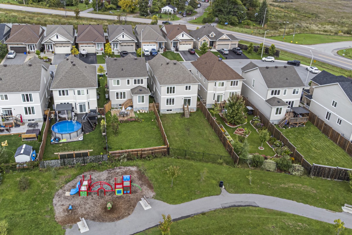 288 Bert Hall Street, Arnprior Kanata RealEstate Agent Nancy