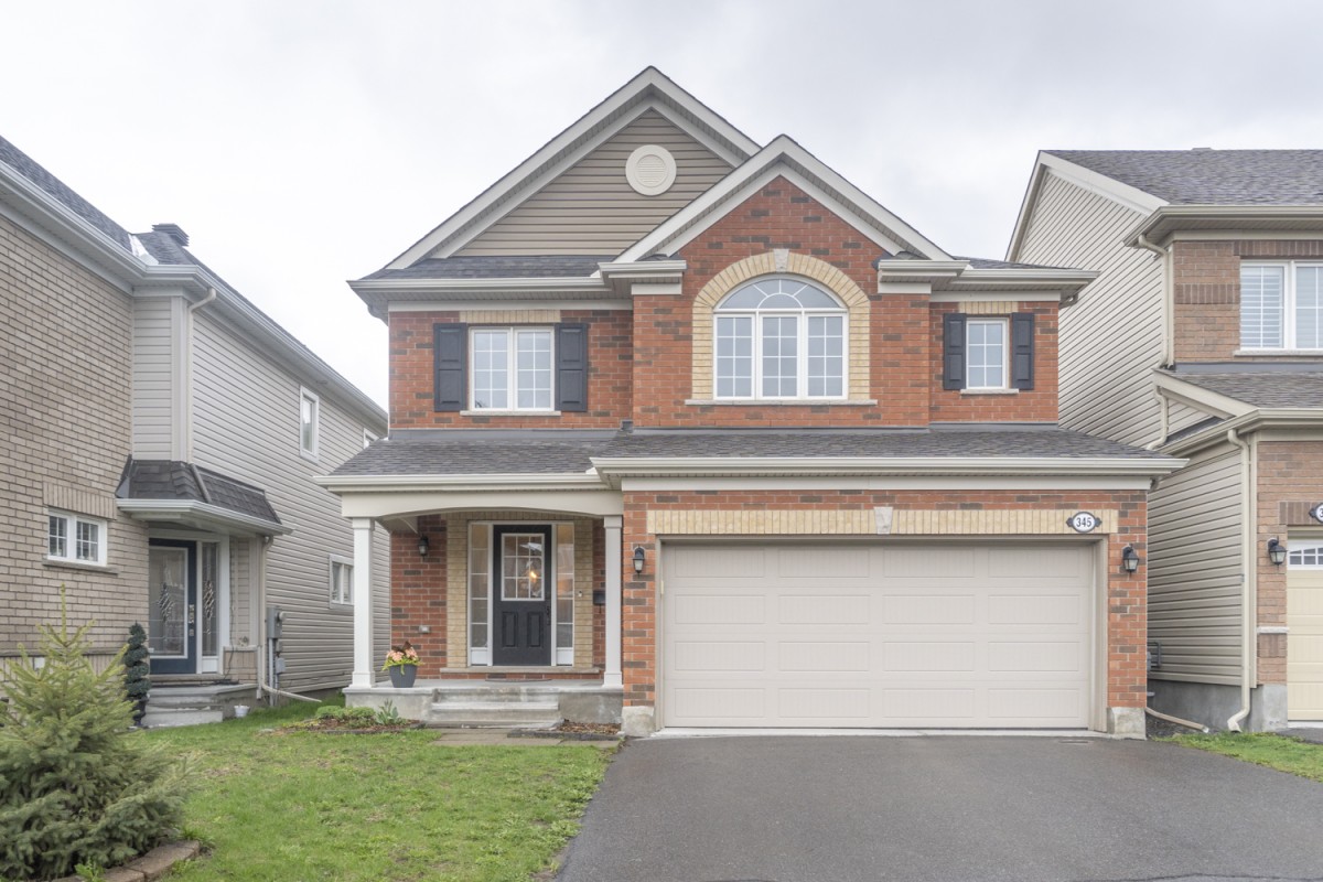 345 Meadowbreeze Dr, Kanata Kanata RealEstate Agent Nancy Wright Team