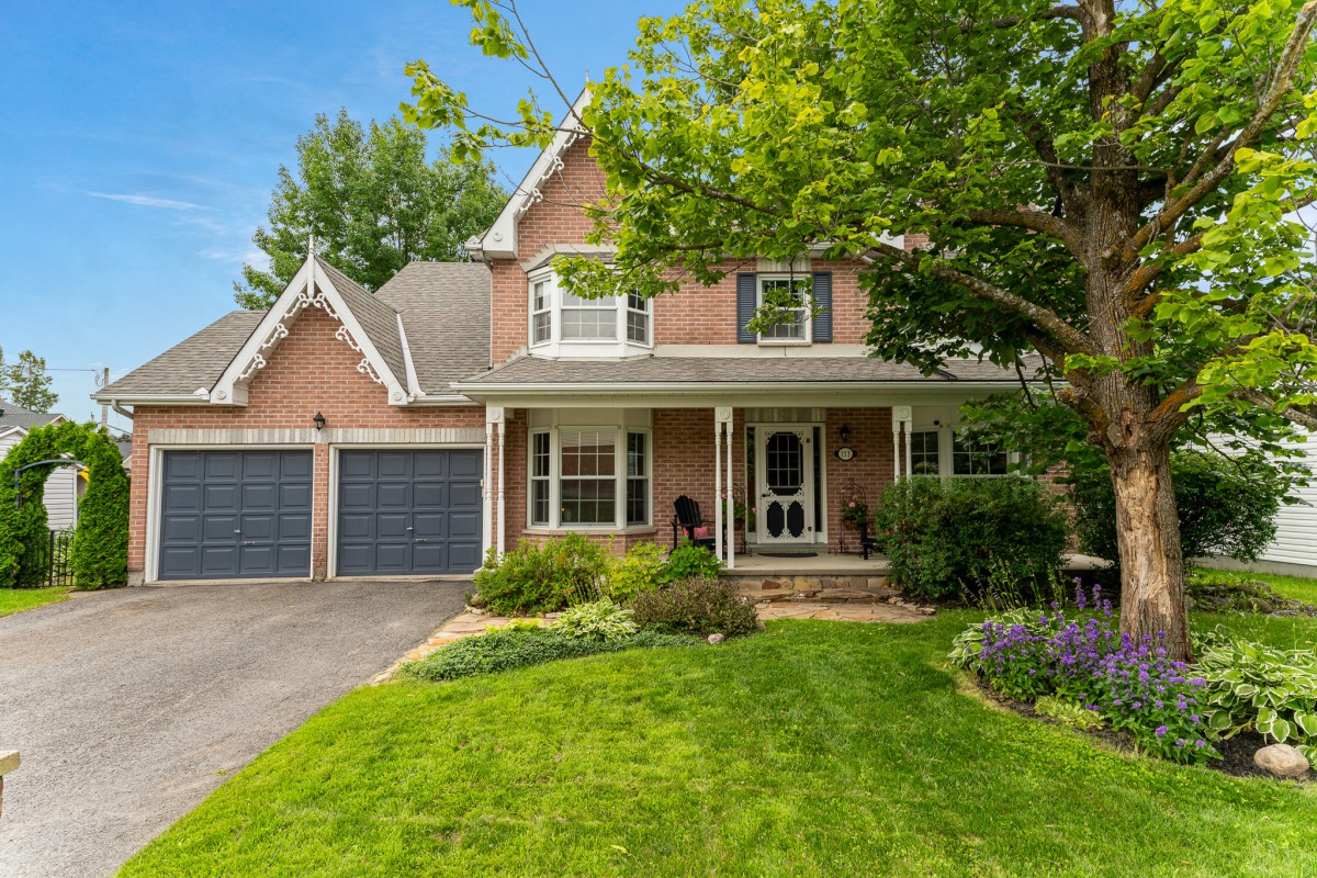 153 Lanigan Crescent, Stittsville Kanata RealEstate Agent Nancy