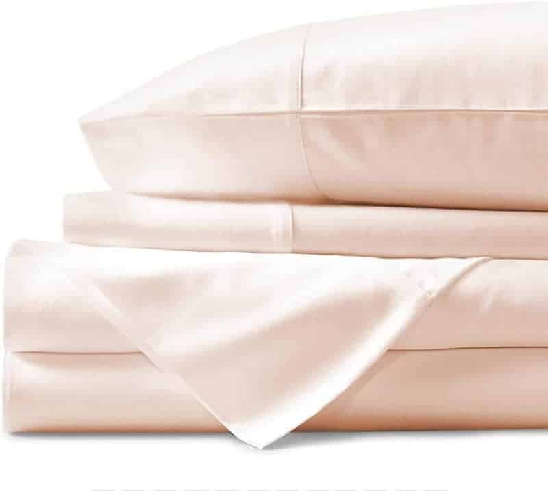 What Is Sateen? and How Does It Compare to Other Fabrics NapLab