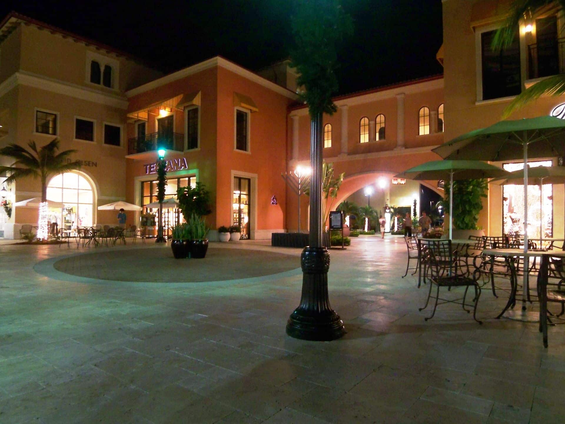 COCONUT POINT MALL Naples Florida Insider Tips