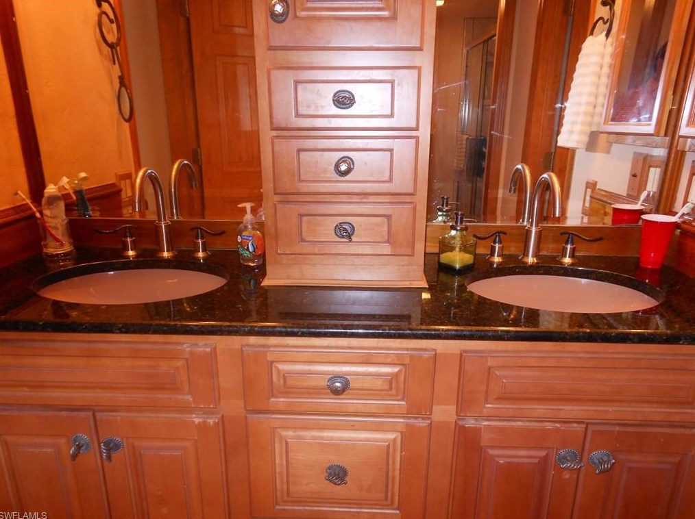 Onthebeach Condo for Sale! 4005 Gulf Shore Blvd N 106, Naples, FL Naples Florida Real