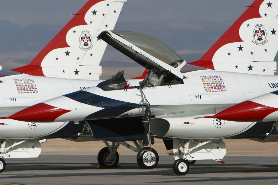Nellis AFB open house F22 F18E
