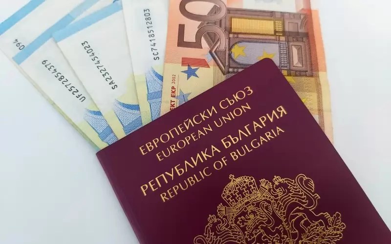 Ценоразпис: 1200 евро и ставаш българин