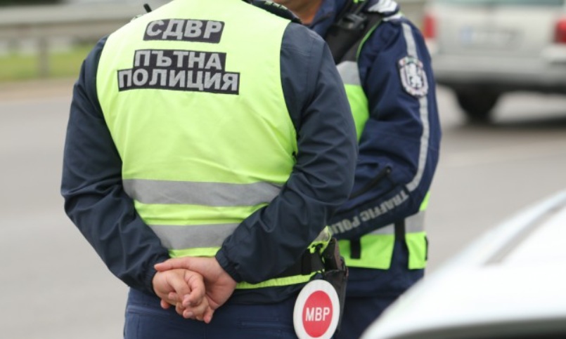 По сигнал на 24-chasa.eu: Прокуратурата погна столичния КАТ за криене на ВИП табели за депутати и бизнесмени
