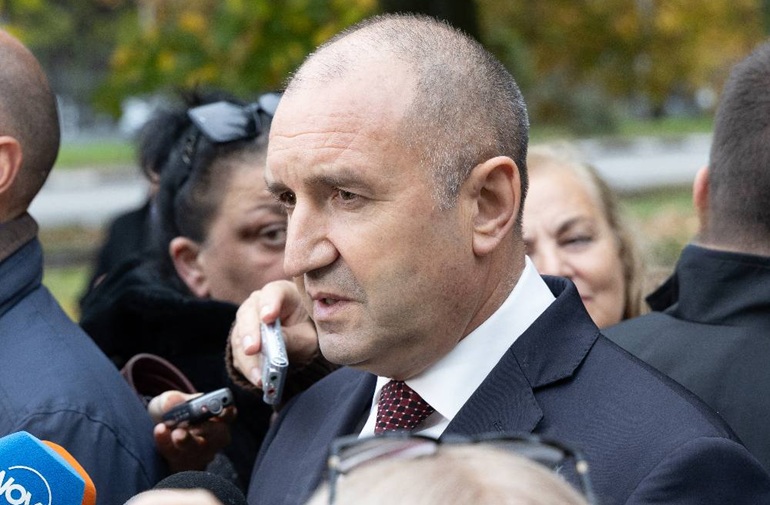Първи думи: Румен Радев разкри вариантите за кабинет