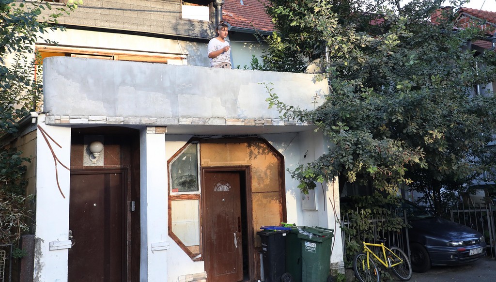 Foto Napetosti Oko Osnovne Skole Vukomerec Se Nastavljaju Posjetio Ih Bandic Muskarac Mu Prijetio Narod Hr
