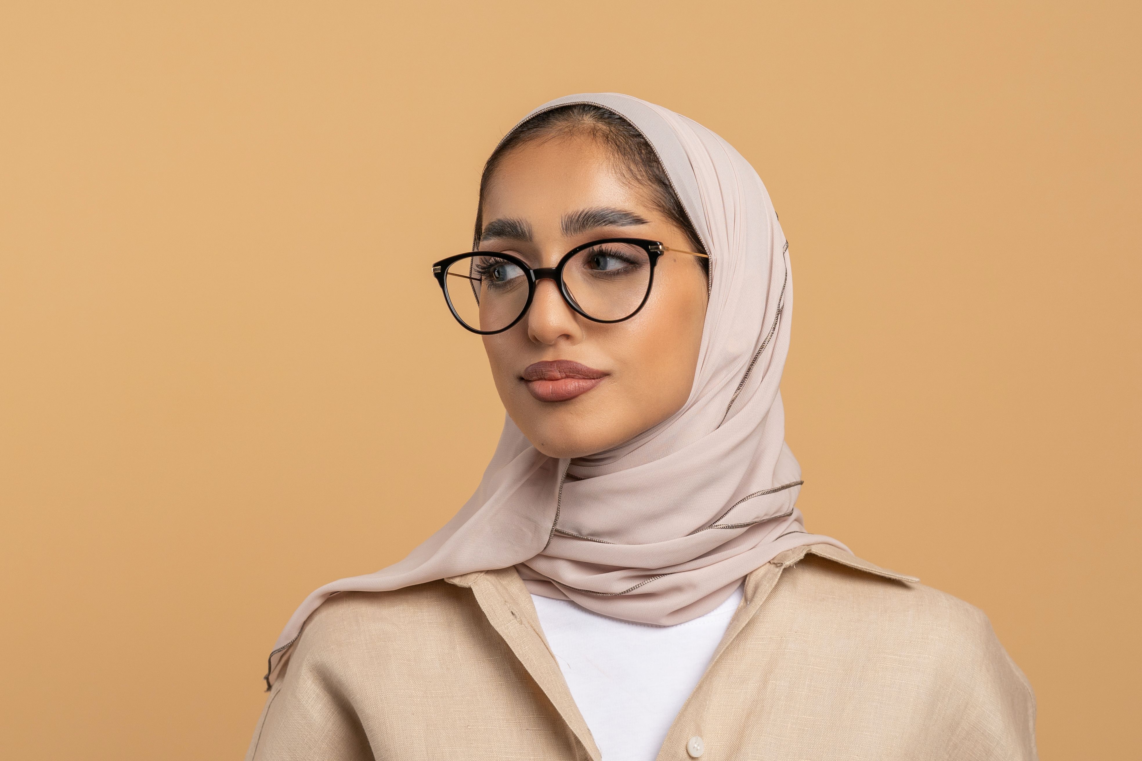 Wearing Reading Glasses With Contact Lenses Eyewa Blog