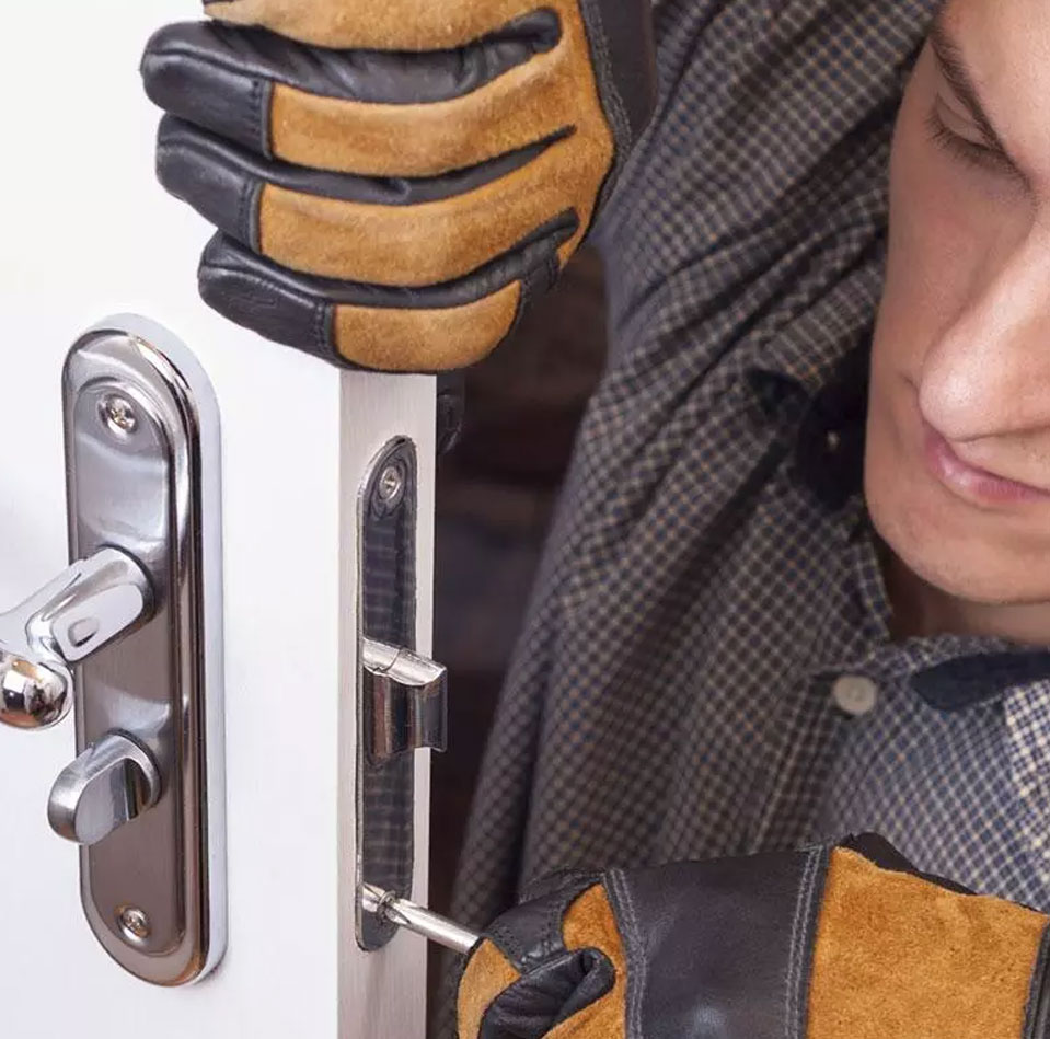 Commercial Security Door Locks Narre Warren NW Locksmiths