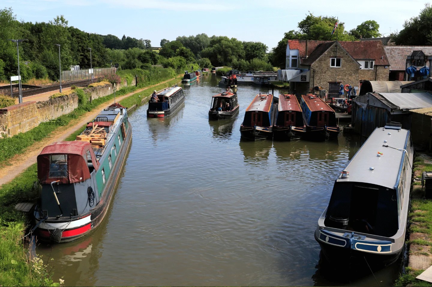 How much does a narrowboat survey cost? Narrowboats.uk