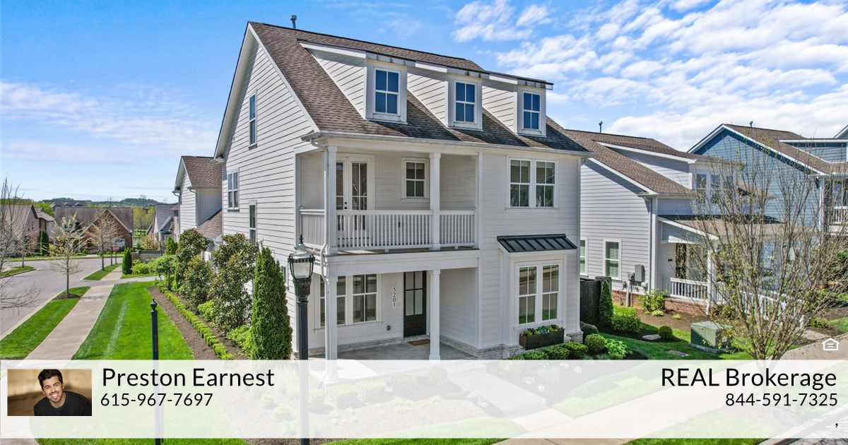 3201 Vinemont Dr, Thompson Station, TN 37179