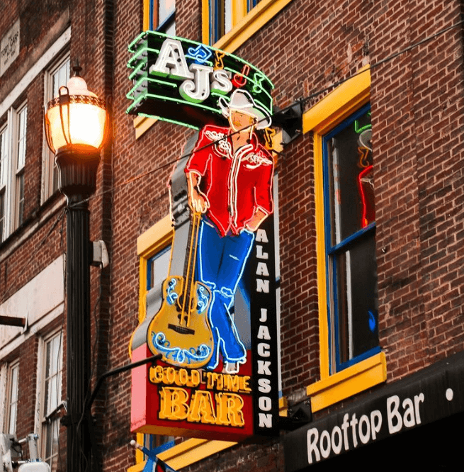 MustVisit Nashville Bars on Broadway 2023