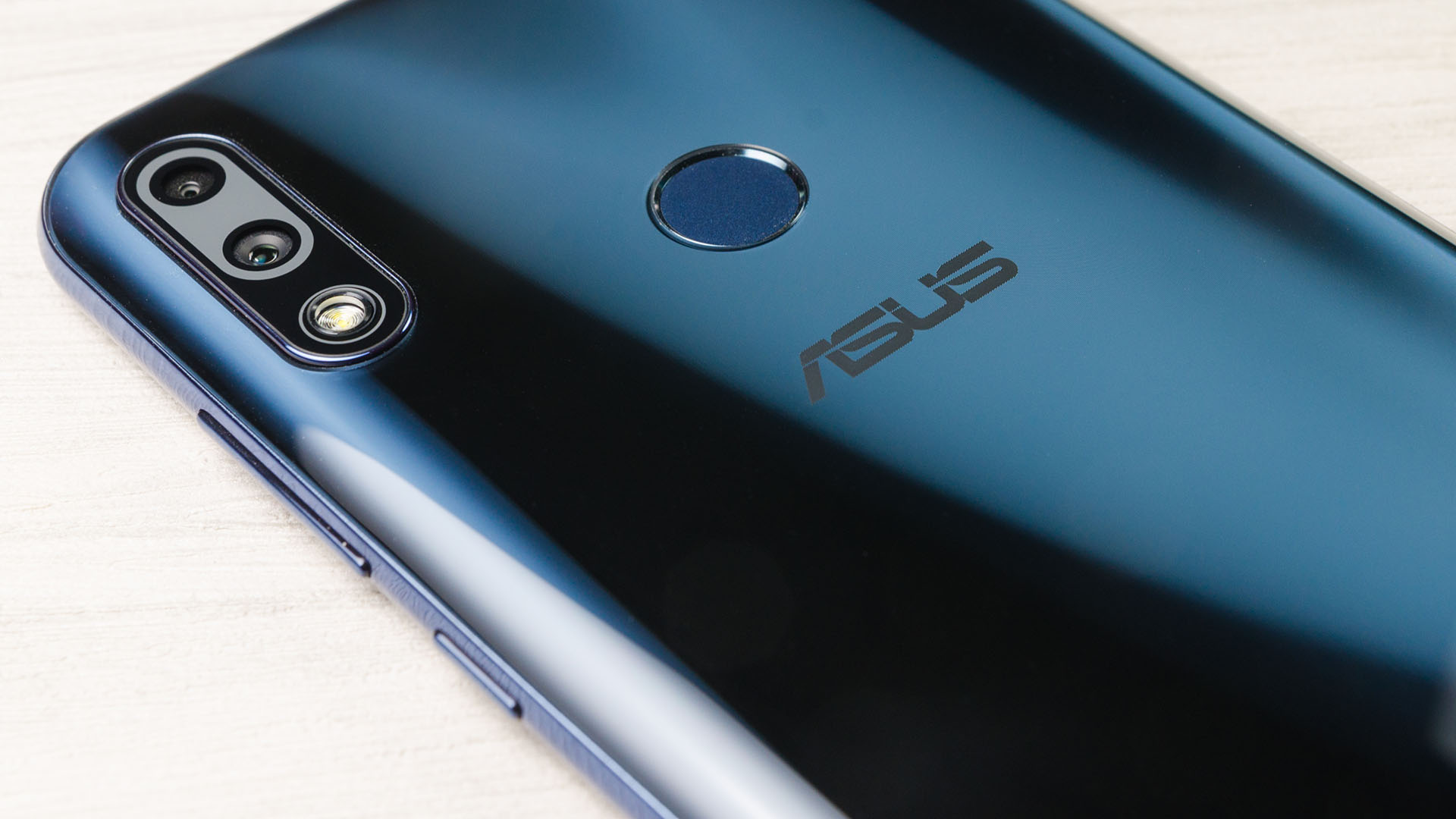 Review - ASUS ZenFone Max Pro (M2): Upgrades Where It 