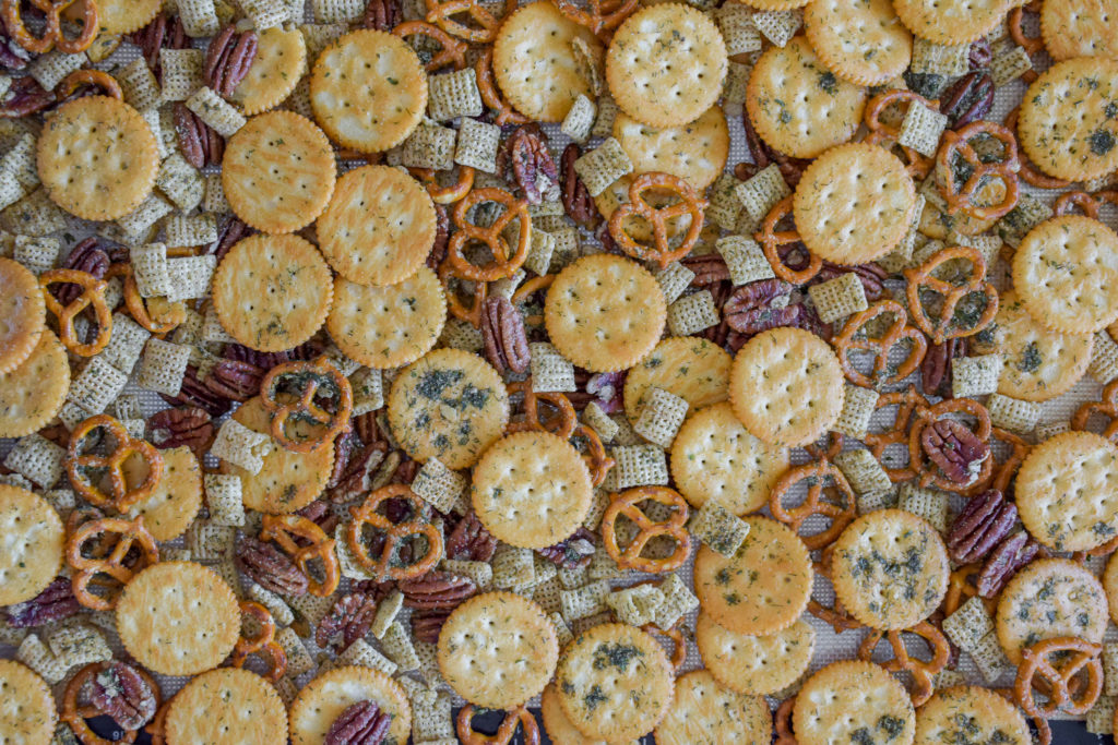 Homemade Ritz Cracker Munchies Mix Natalie Paramore