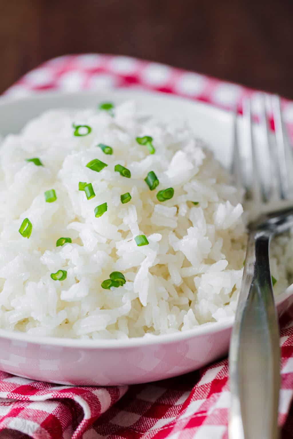 How to Cook Rice on the Stove (VIDEO)