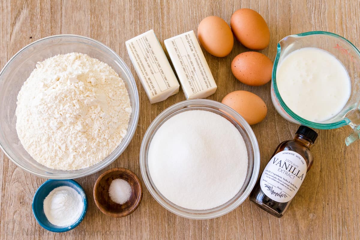 Vanilla Cake Recipe (VIDEO)