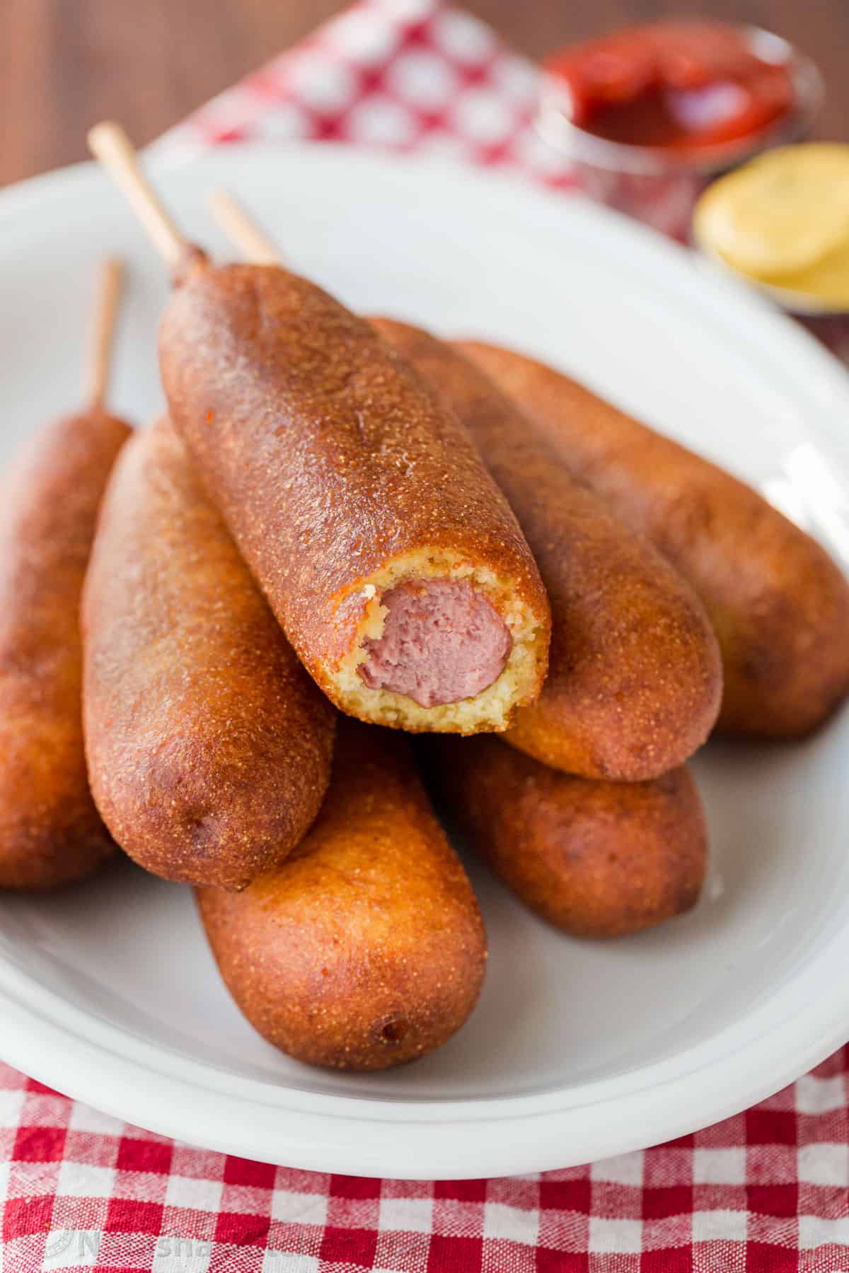 Homemade Corn Dogs Recipe (VIDEO)