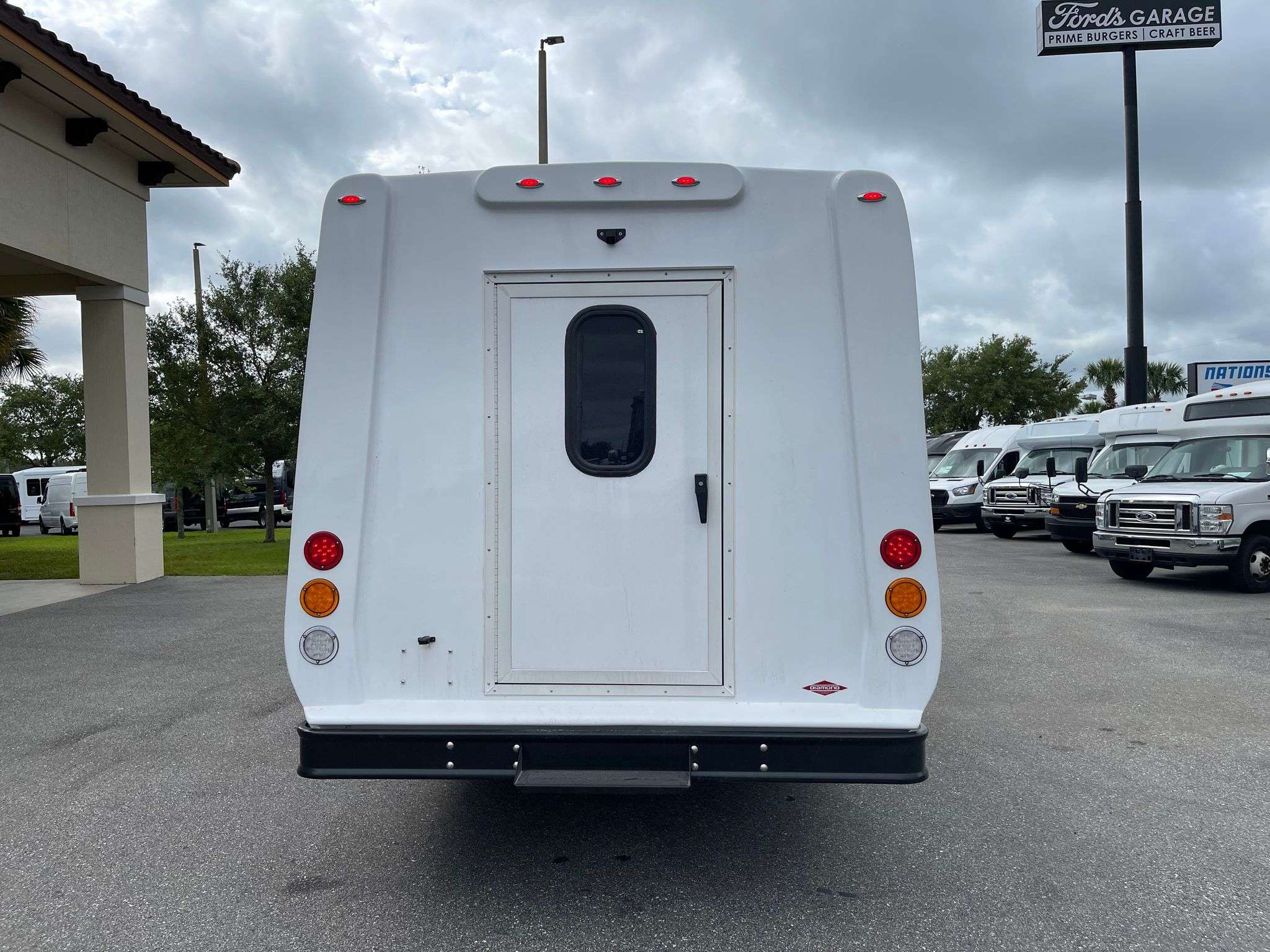 2023 Diamond VIP 2500 Buses For Sale No.1 Bus Dealer In US