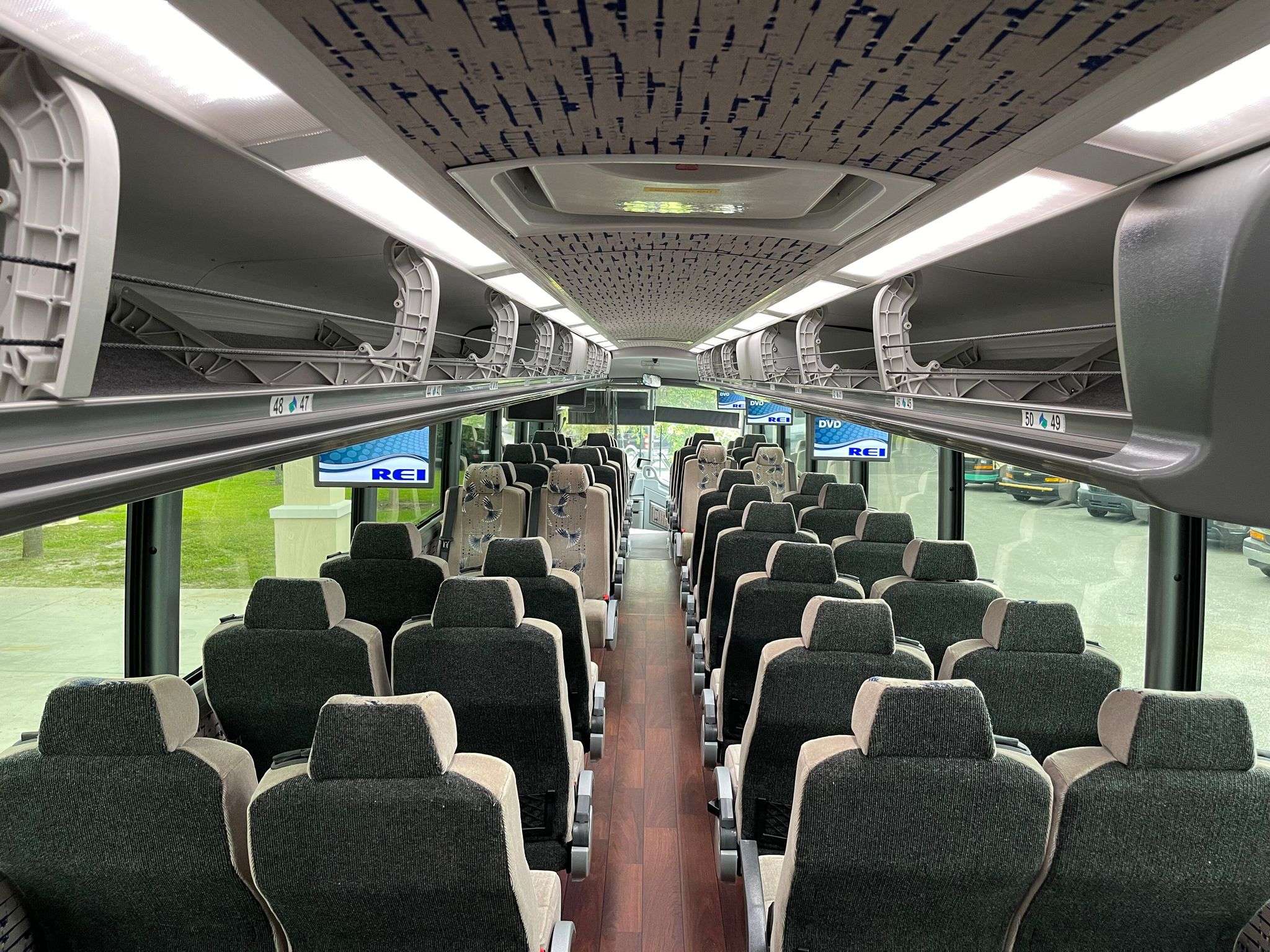 2016 MCI J4500L Nations Bus Sales