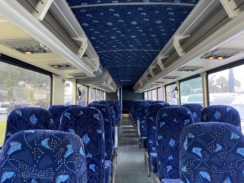 2005 MCI D4500L Nations Bus Sales