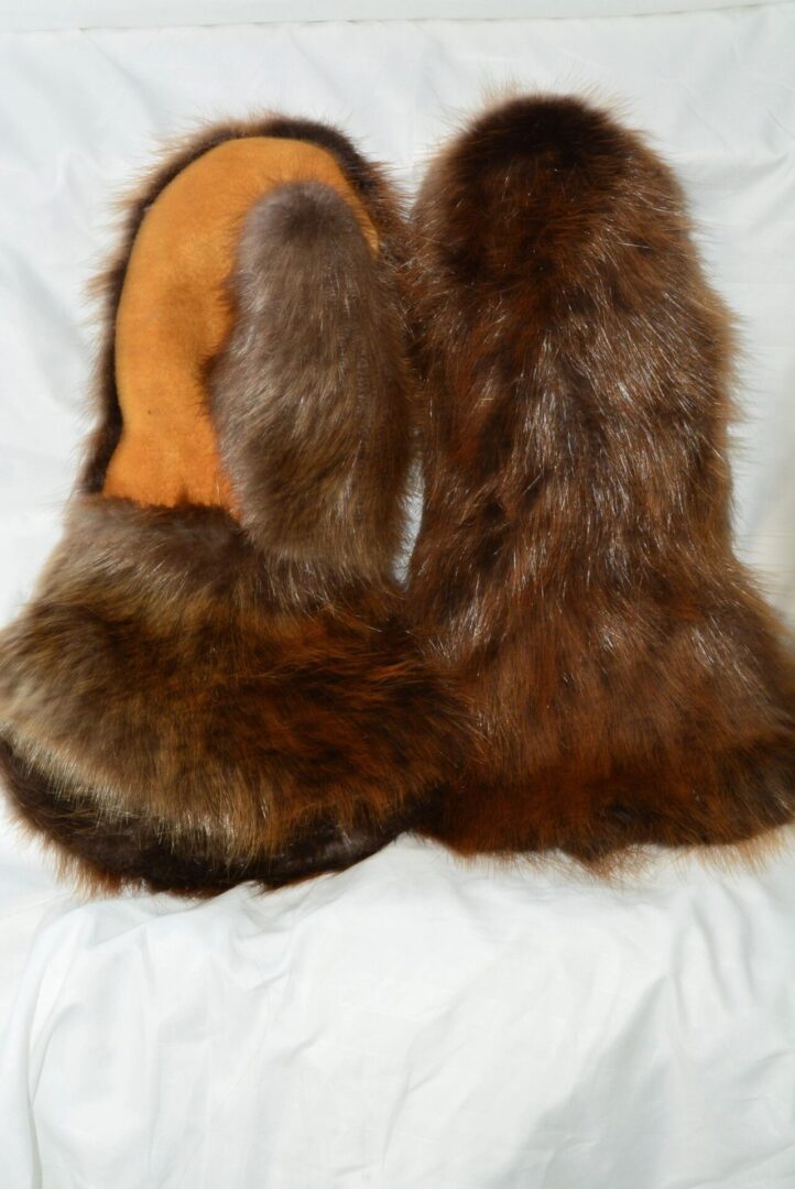Beaver Gauntlet Gloves Native Wild Trading Post Ltd.