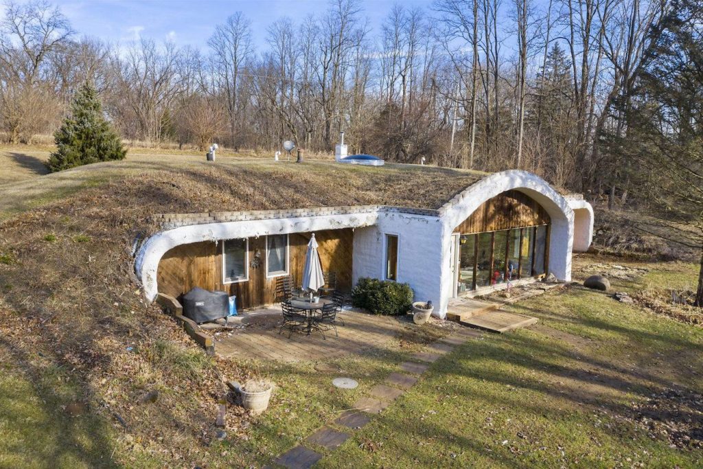 How to build a underground house Builders Villa