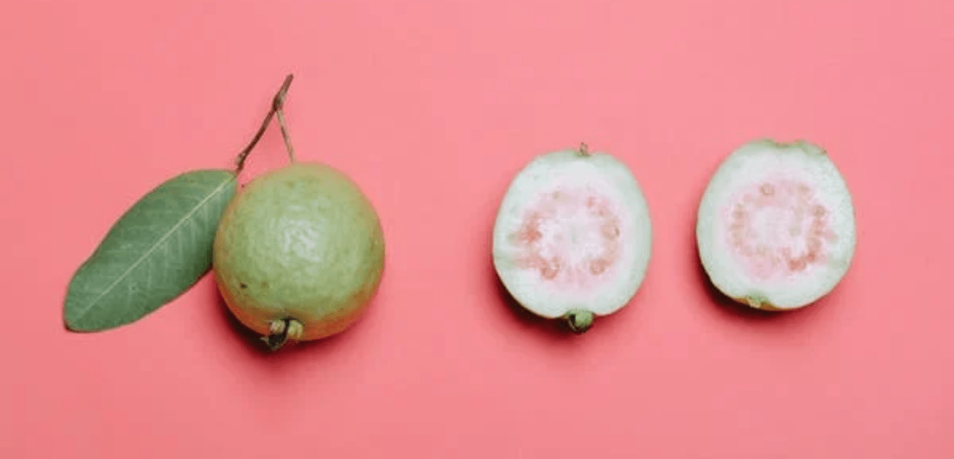 7 Magical benefits of guava leaf tea