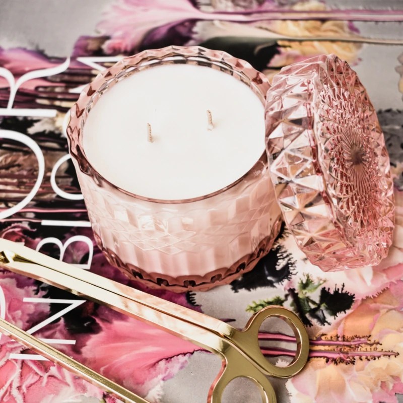 Luxurious Candle In Blush Glass Jar Natural Succulents