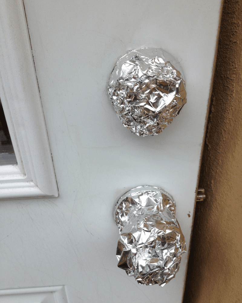 50 Clever Aluminum Foil Hacks That Will Make Your Life Easier Page 34