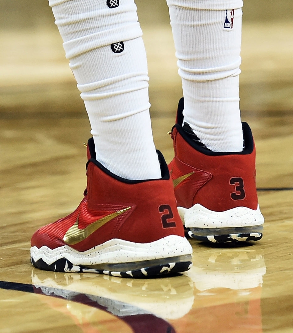 Anthony Davis shoes
