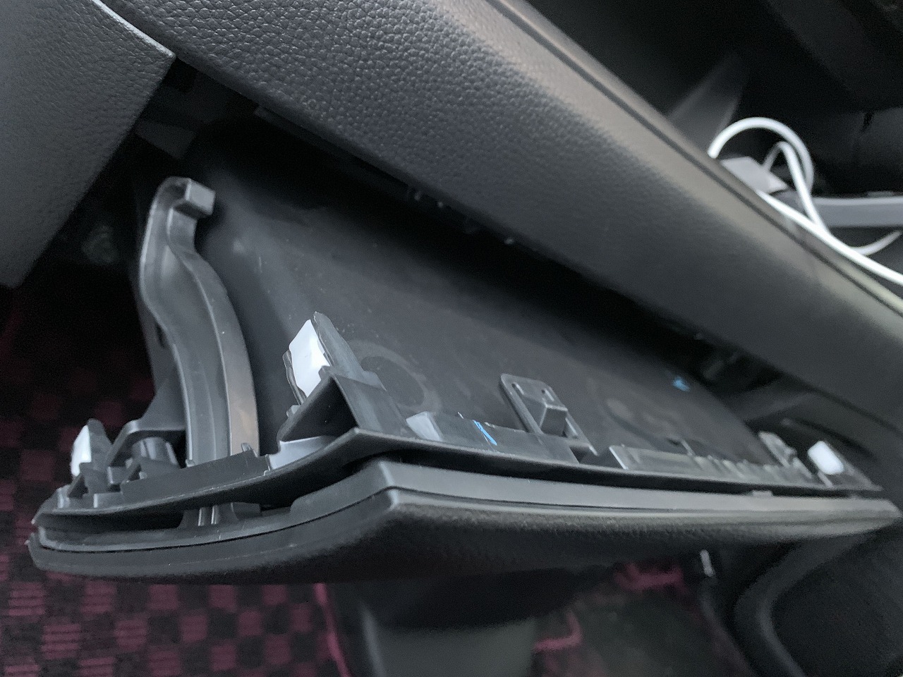 NBOXカスタムのエアコンフィルターを自分で交換してみました^^ 【NBOX for Life】Honda NBOX Customブログ