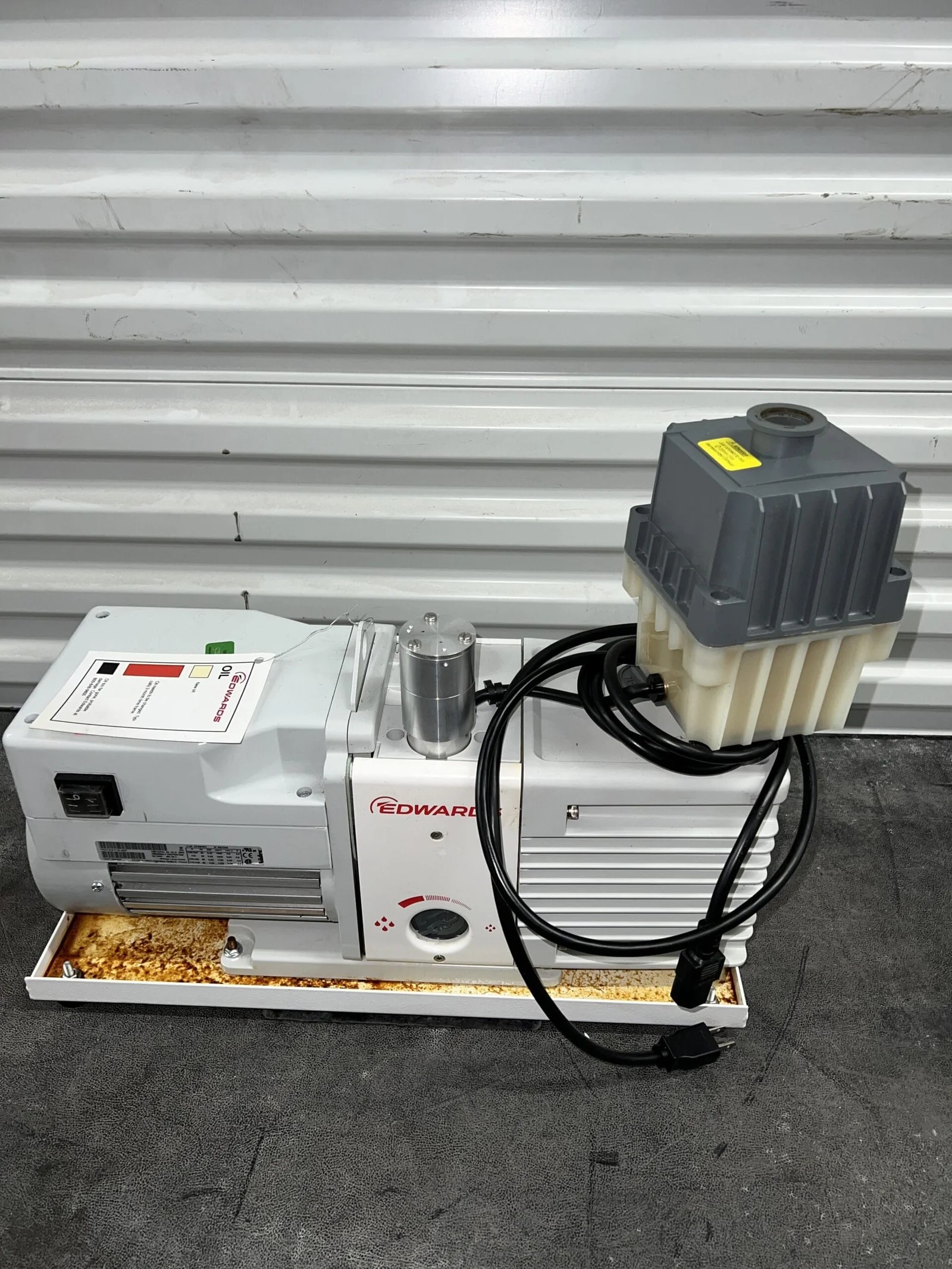 Edwards RV12 Rotary Vane Vacuum Pump with EMF20 Filter NCC MedTech