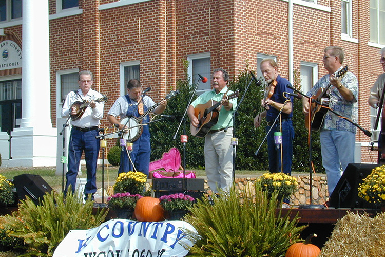 mountain heritage festival 2023 cullowhee nc Fun Fall Festivals in North Carolina