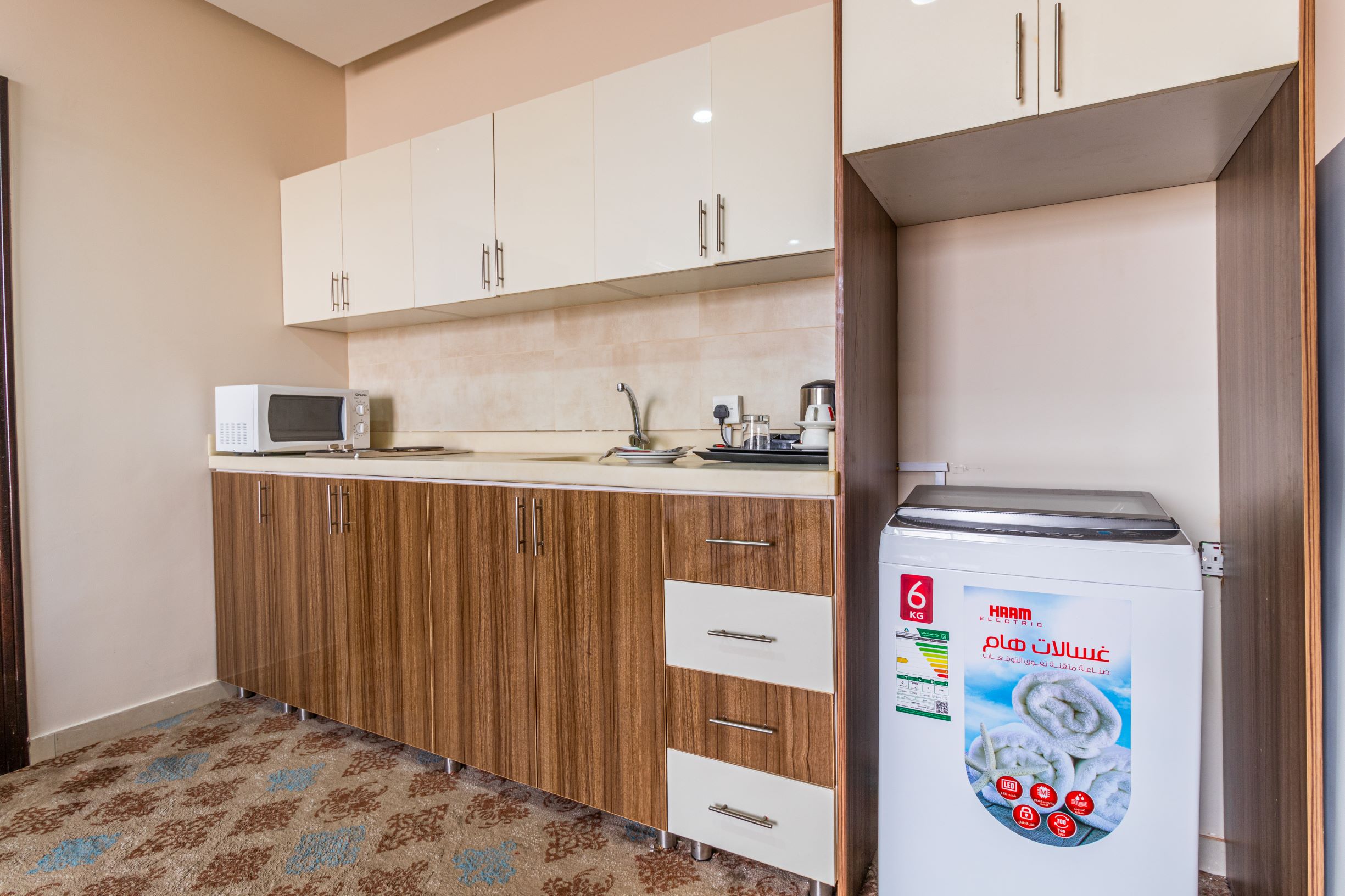 Fully Furnished ONE BHK Apt FOR RENT JEDDAH Al Aziziya 40 th Street