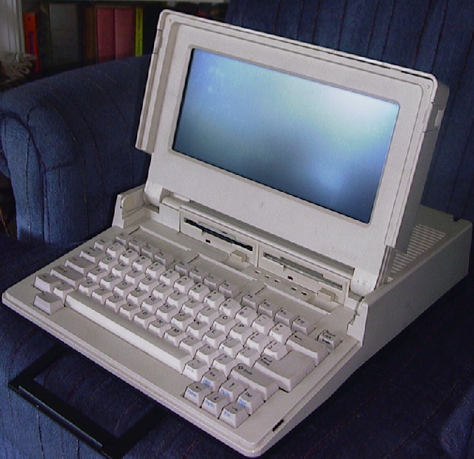 Tandy 1400LT Computer