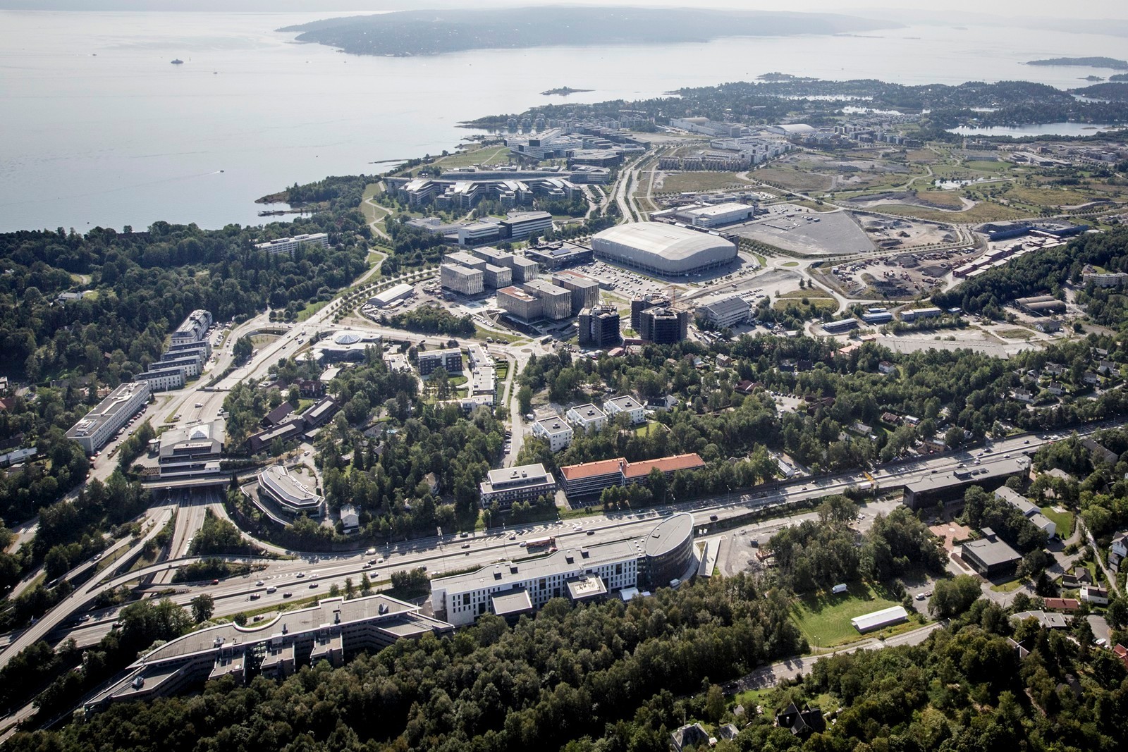 Lysaker Attraktive kontorlokaler til leie m/unik eksponering mot E18