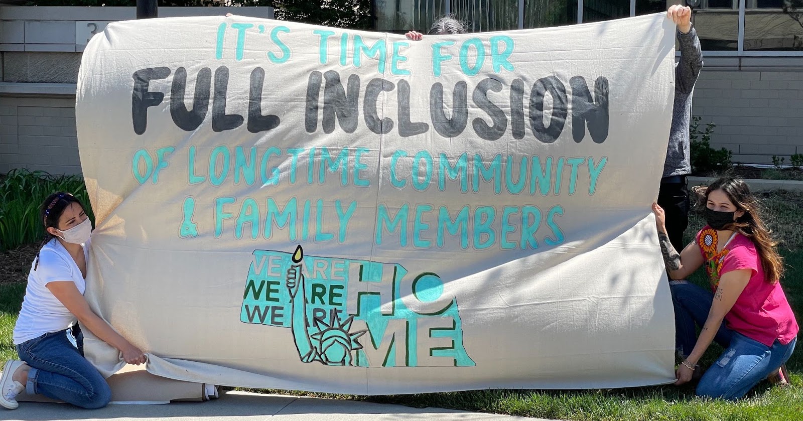 Congress is home on recess! Take action for positive immigration laws