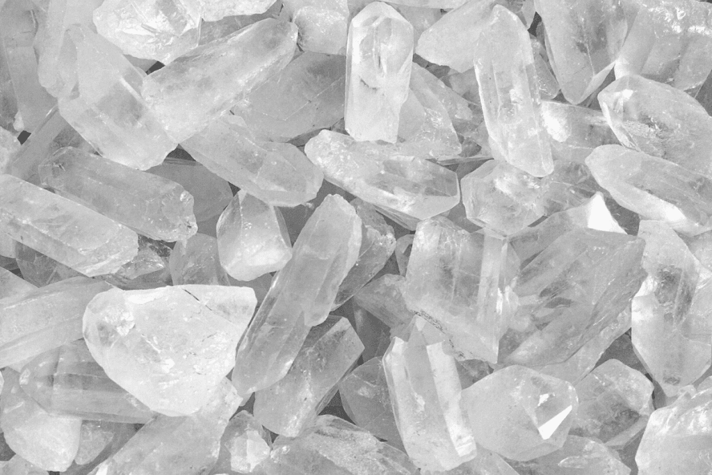 Can Clear Quartz Go In Salt? (Dry Salt, Saltwater, Himalayan Salt)