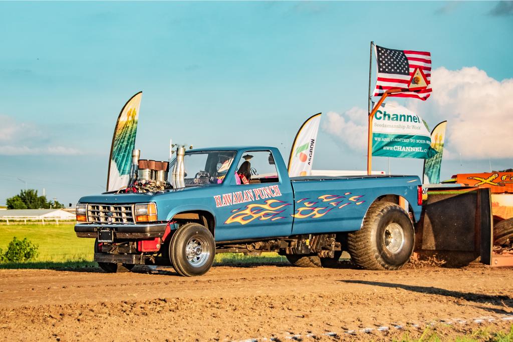 Media Nebraska Bush Pullers Inc