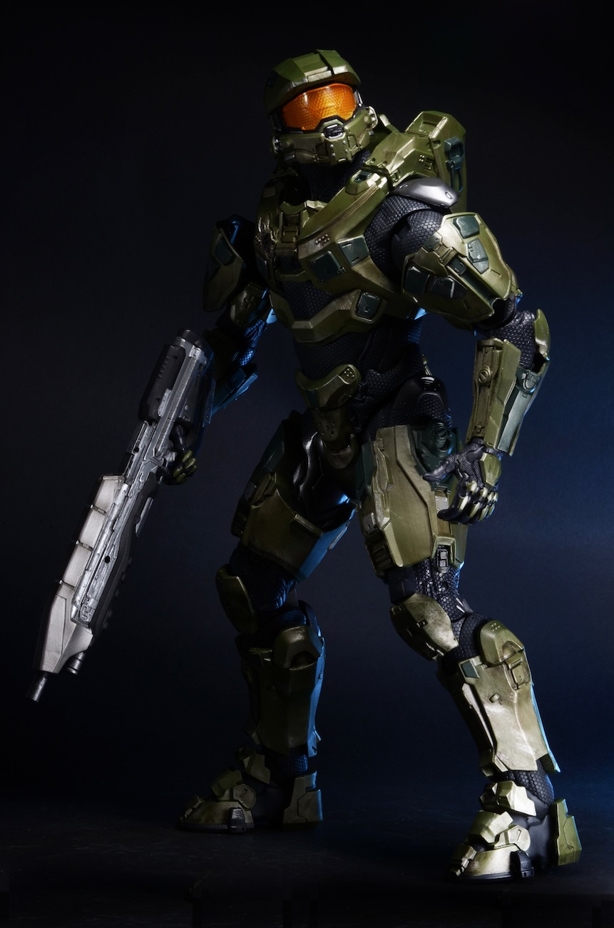 Closer Look Halo 18″ Master Chief Action Figure