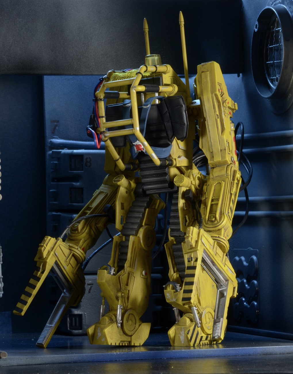 Closer Look Aliens P5000 Power Loader Deluxe Vehicle NECA