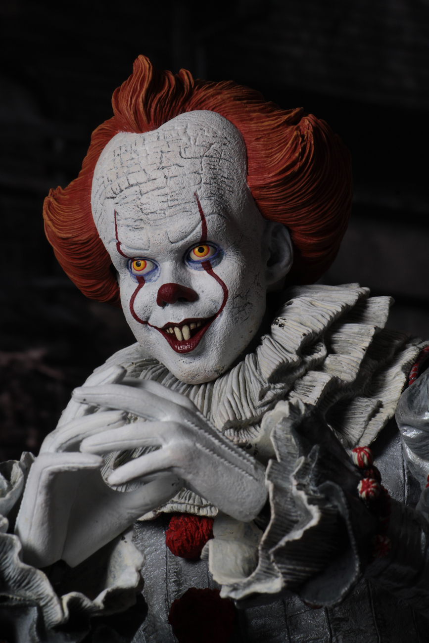 Toy Fair 2019 Day 1 Reveals 1/4 Scale Pennywise & Michael Myers