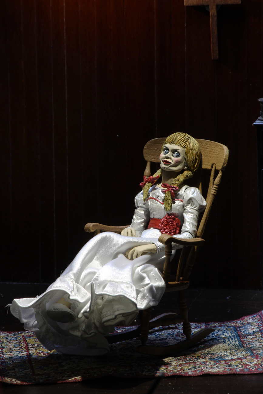 The Conjuring Universe 7” Scale Action Figure Ultimate Annabelle (Annabelle 3)