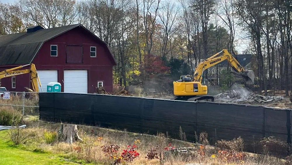 Neighbors to contest 1688 Central Ave. building permit at ZBA Needham