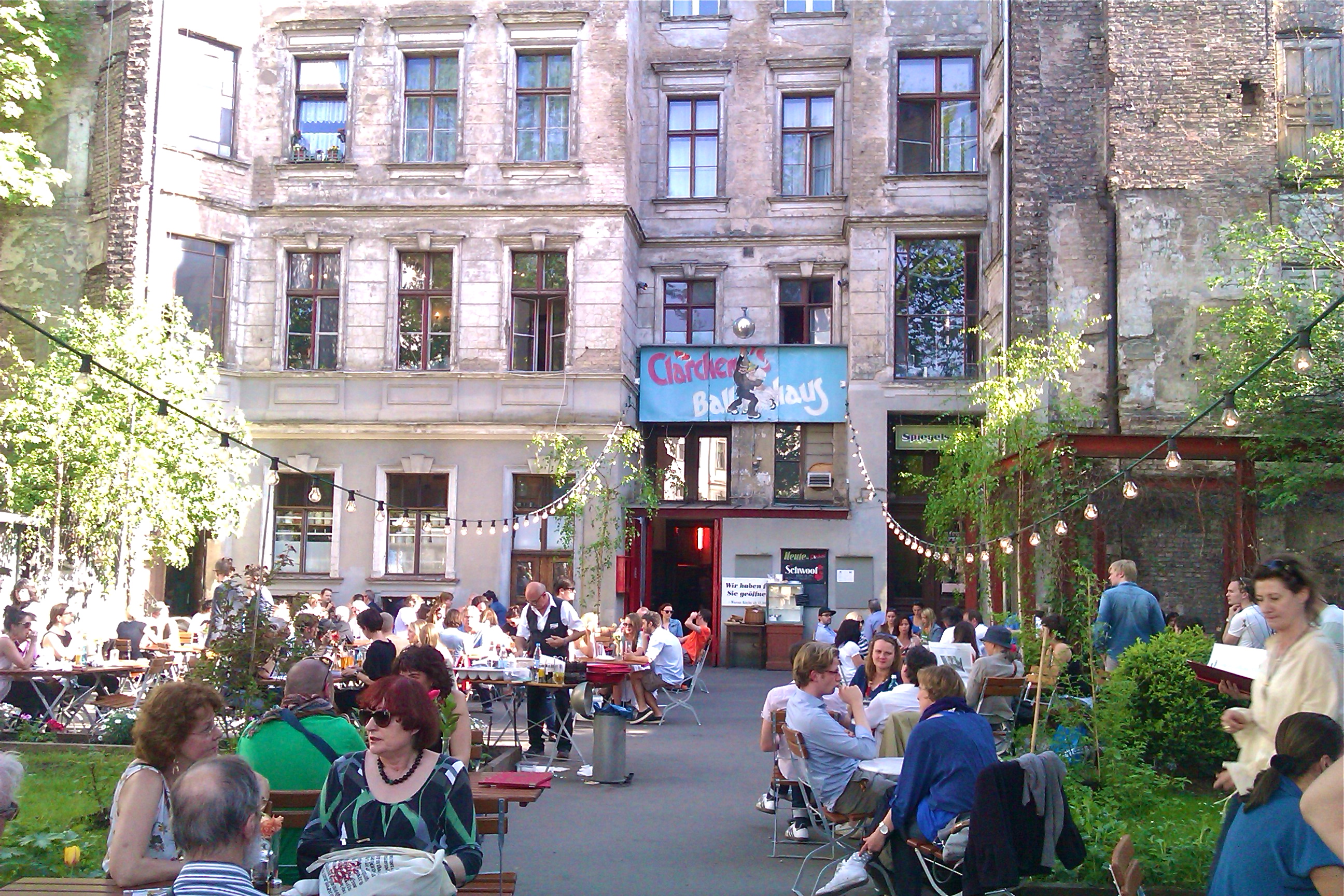 How to Fall in Love in Clärchens Ballhaus The Needle Berlin