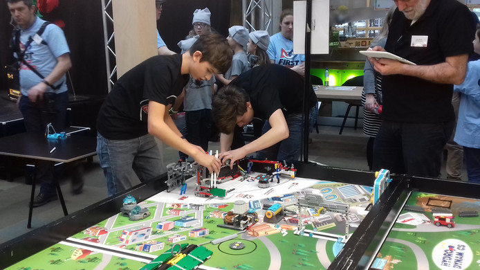 Drie Awards Bij Benelux Finale Fll | Nehalennia