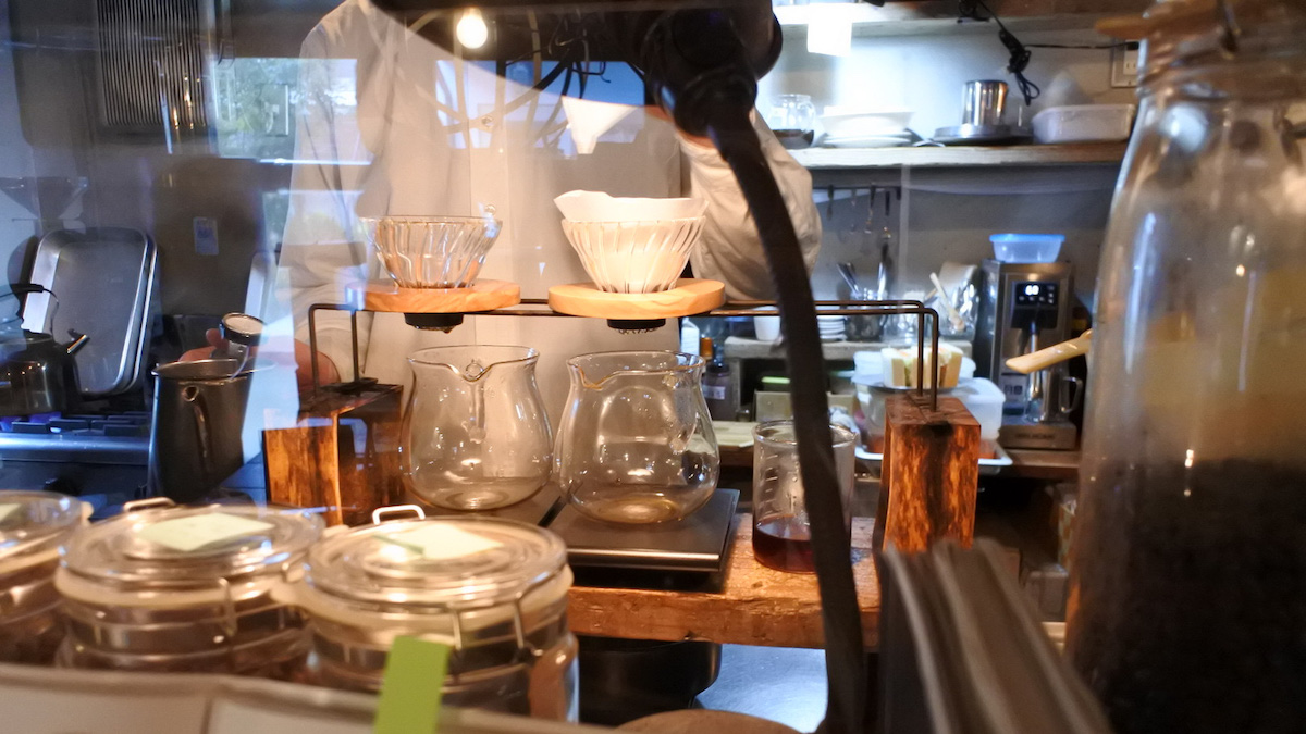 京都珈琲修行1日目、雨。珈琲焙煎所 旅の音 neiro coffee stand
