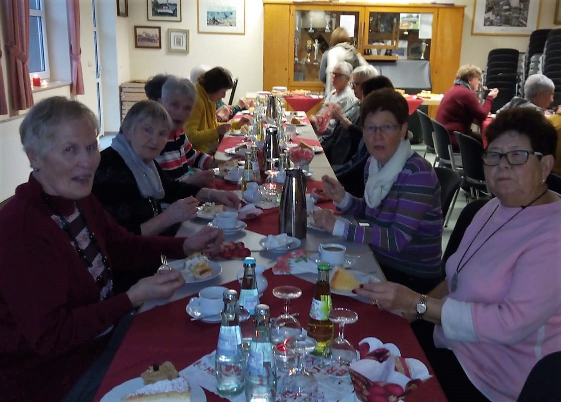 Adventskaffee beim Frauentreff60plus Neitersen