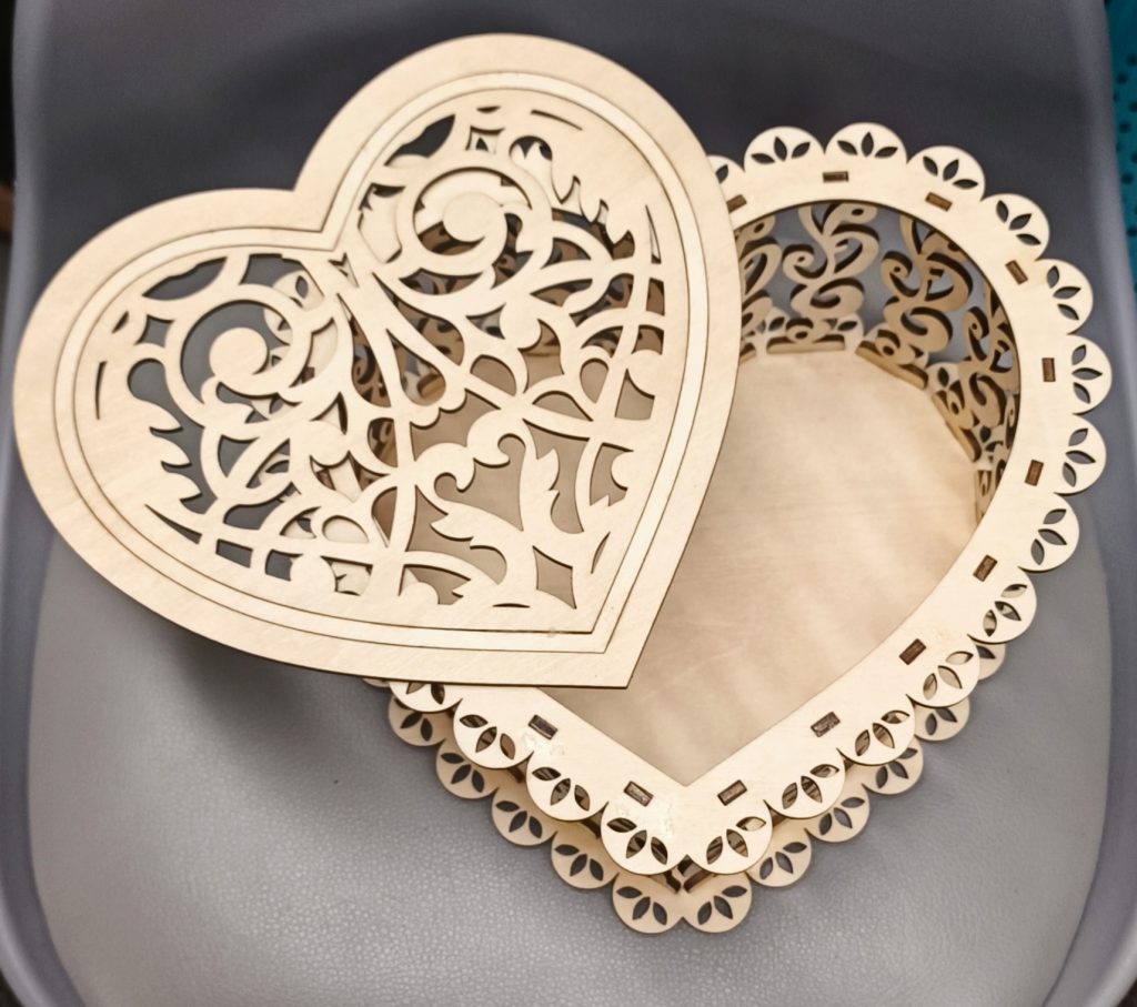 NEJE laser engraver ideas——Valentine's Day gift box NEJE Ideas
