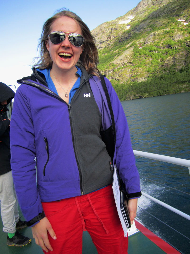 Føler seg passeleg lur når ein finn ut ein har gått rundt slik ;-)